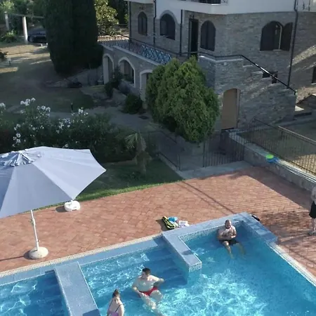 Anna ليبتوكاريا