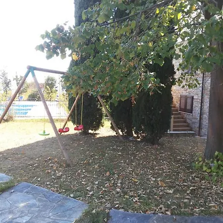 Anna Villa Leptokaryá