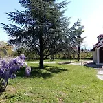 Anna Villa *
