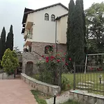 Anna Villa